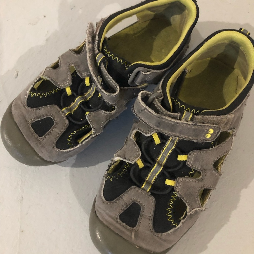 Boy sandals